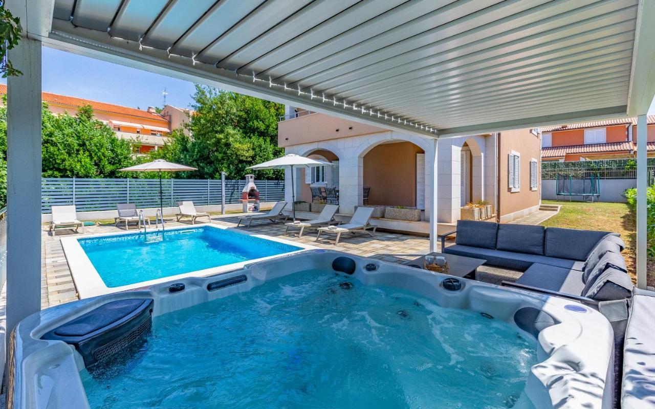 Lotus Villas Resort Πούλα Εξωτερικό φωτογραφία