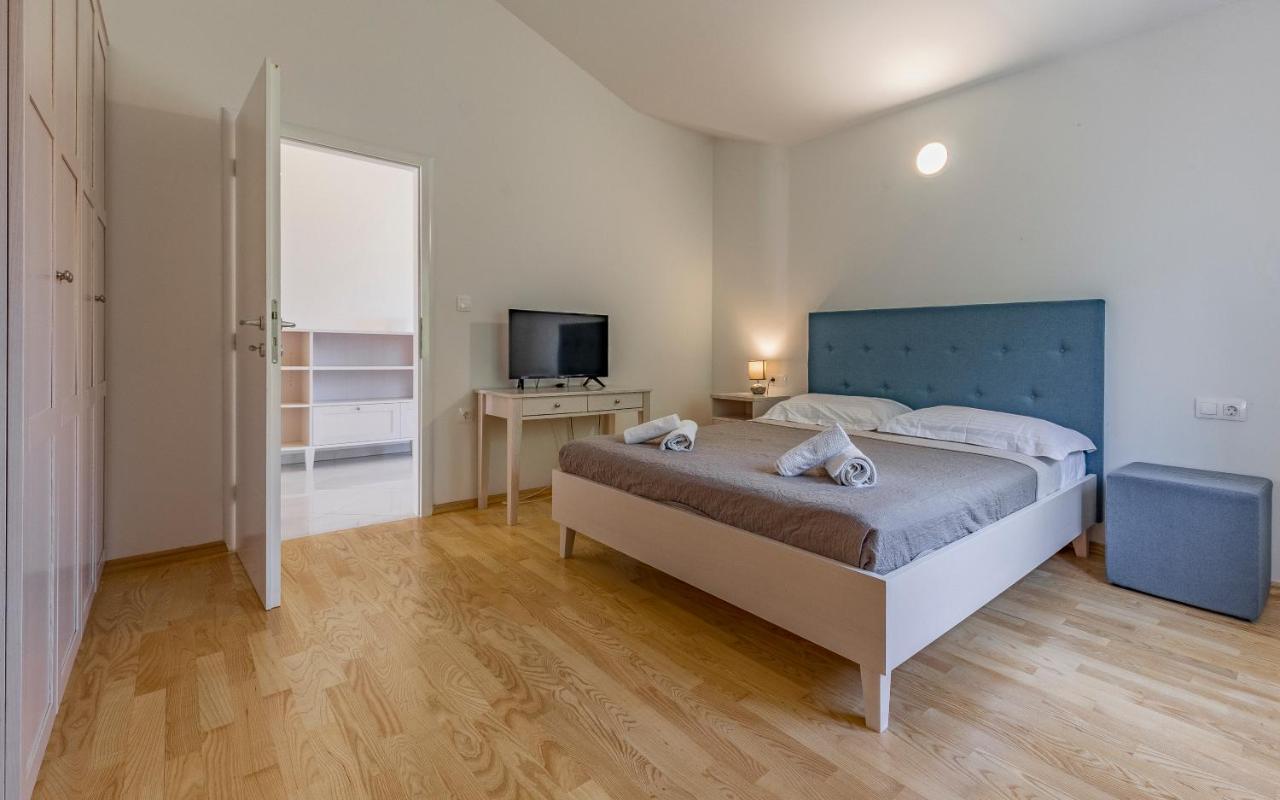 Lotus Villas Resort Πούλα Εξωτερικό φωτογραφία