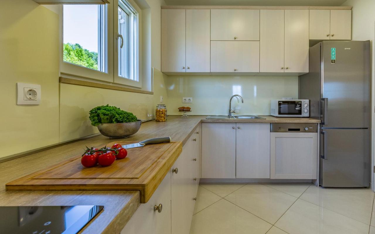 Lotus Villas Resort Πούλα Εξωτερικό φωτογραφία