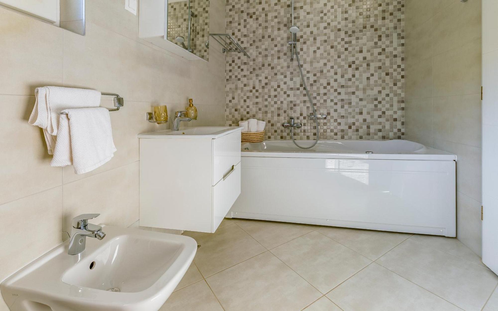 Lotus Villas Resort Πούλα Εξωτερικό φωτογραφία