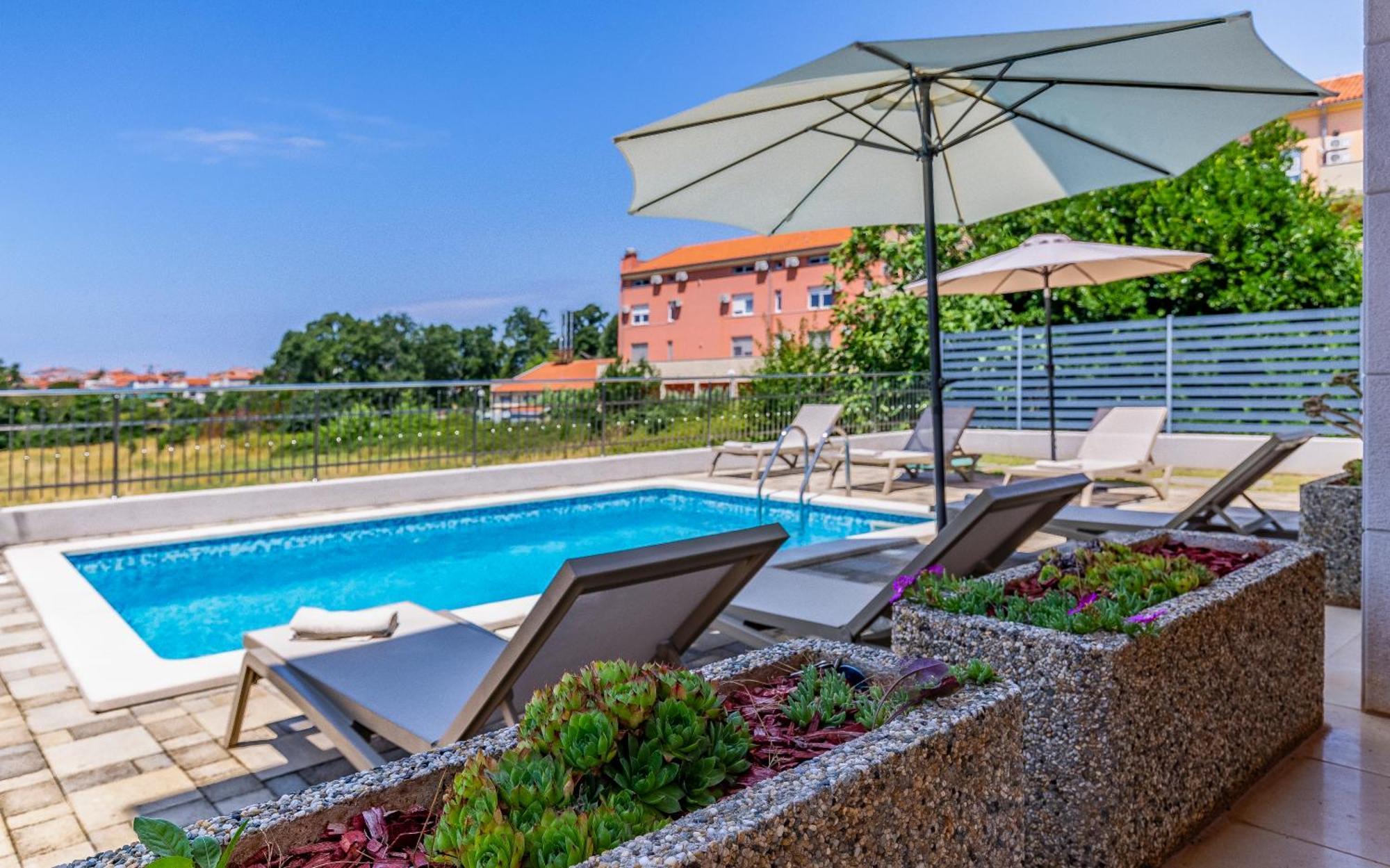 Lotus Villas Resort Πούλα Εξωτερικό φωτογραφία