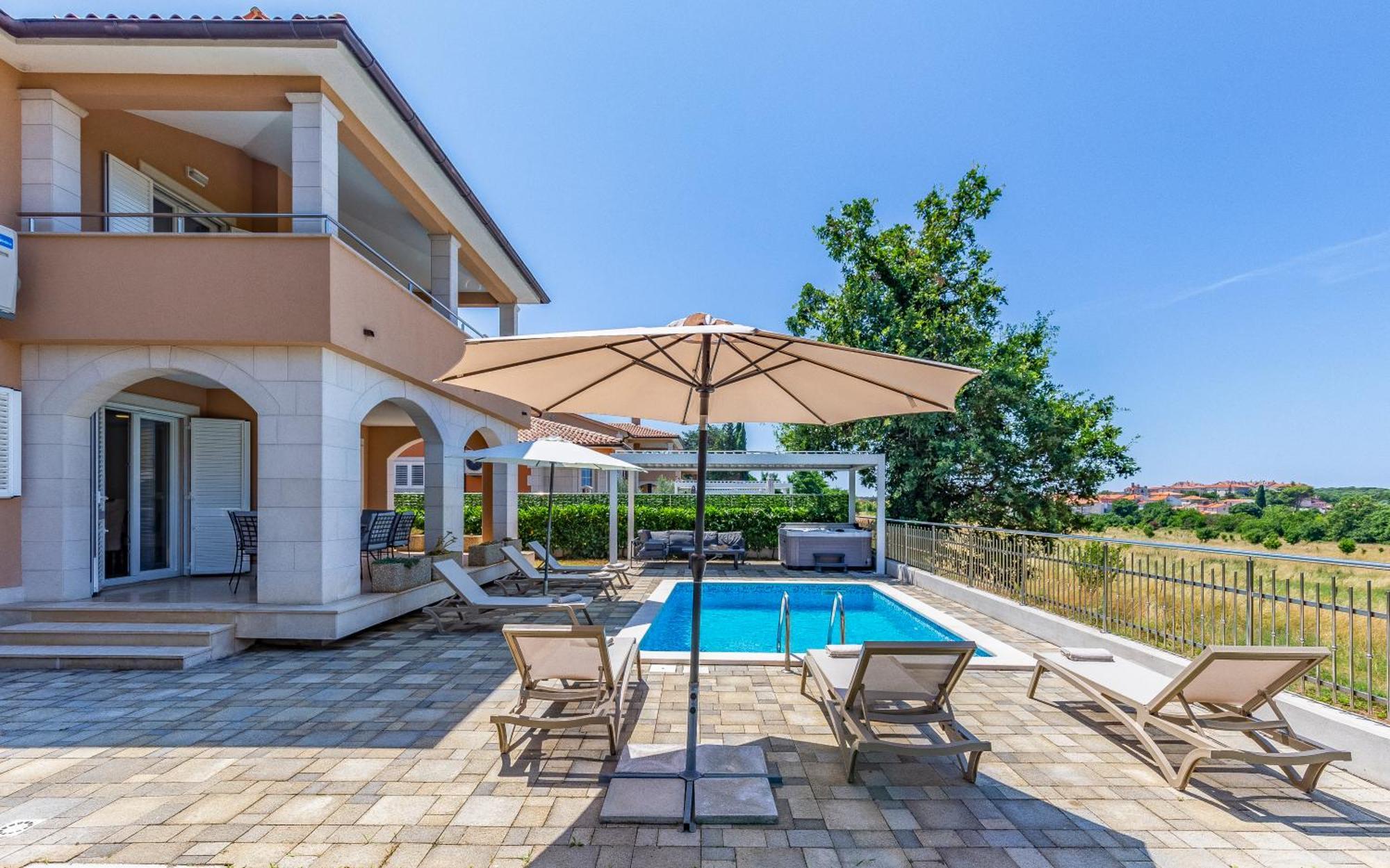 Lotus Villas Resort Πούλα Εξωτερικό φωτογραφία