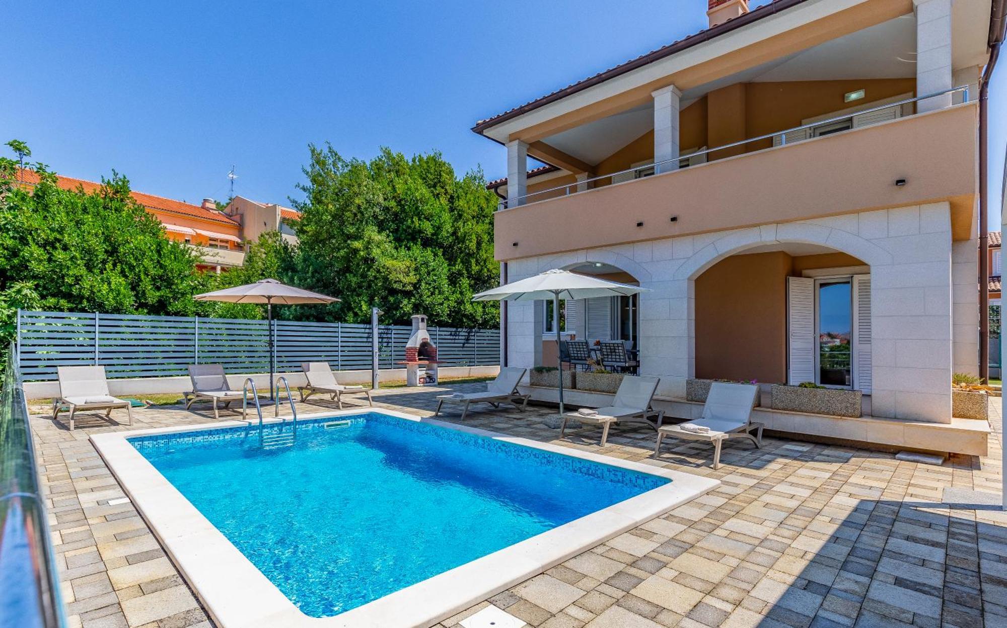 Lotus Villas Resort Πούλα Εξωτερικό φωτογραφία